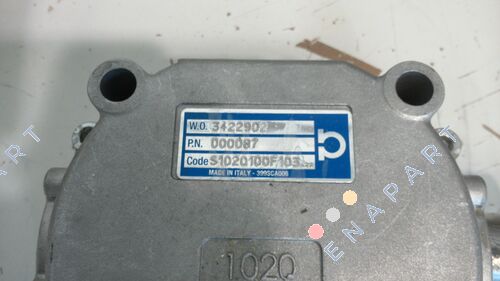 S1020100F103 КУТИЈА ЗА МЕНУВАЧ
